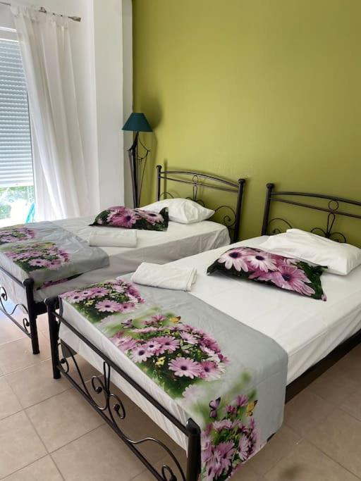 Nefeli Β1 Apartment Thebes Bagian luar foto