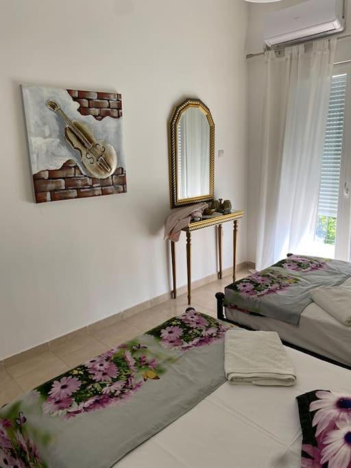Nefeli Β1 Apartment Thebes Bagian luar foto